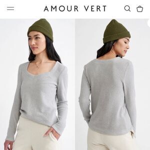 Amour Vert Pia Cloud Rib Top Gray Ribbed Cozy Relaxed Fit Square V-neckline XS